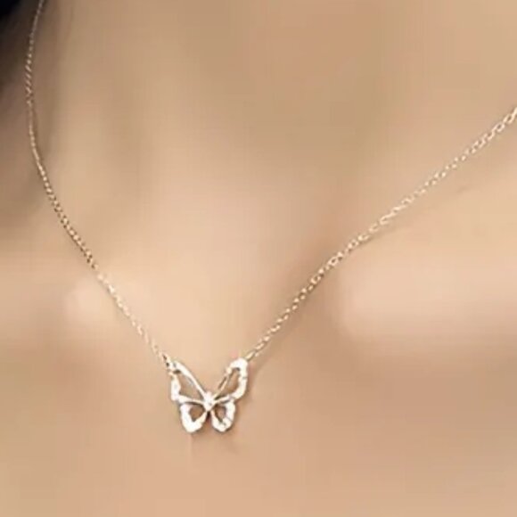 NEW Elegant Gemstone Silver Color Butterfly Pendant Necklace Hollow Design Set - Picture 4 of 5
